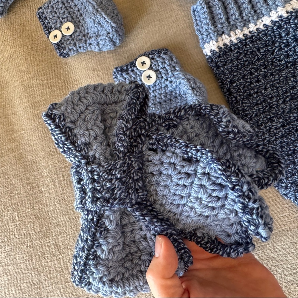 Handmade Crochet Baby Boy Outfit Set Navy Blue & Gray Sweater Hat Booties 0–3 - Picture 10 of 10